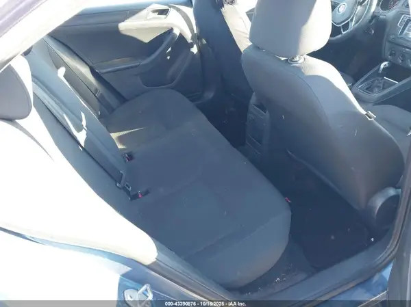 3VW267AJ6GM377895 2016 VOLKSWAGEN JETTA - Image 8
