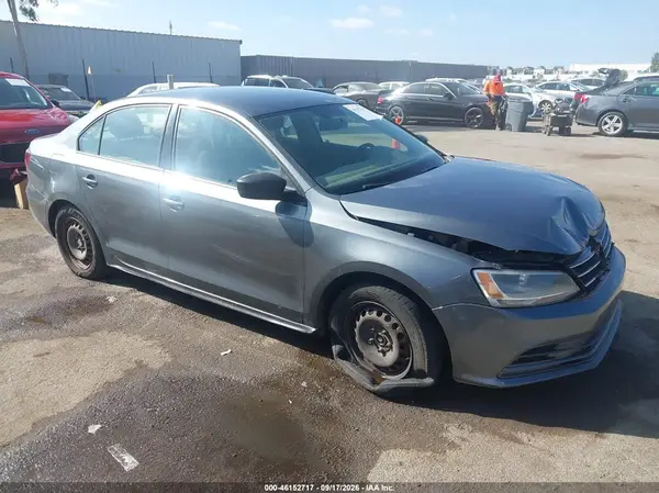 3VW267AJ6GM390789 2016 VOLKSWAGEN JETTA - Image 1