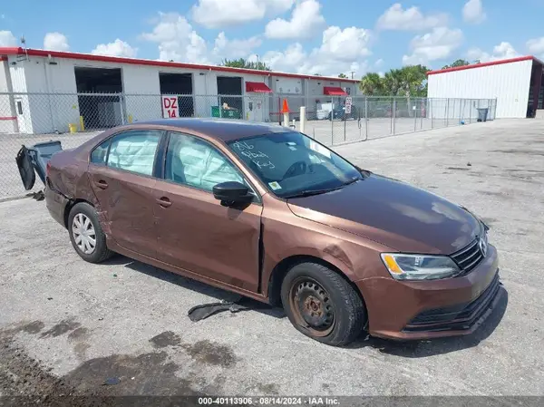 3VW267AJ6GM392784 2016 VOLKSWAGEN JETTA - Image 1