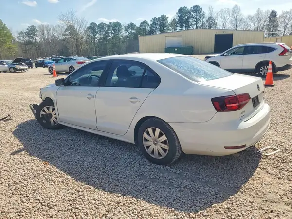 3VW267AJ7GM213989 2016 VOLKSWAGEN JETTA - Image 2