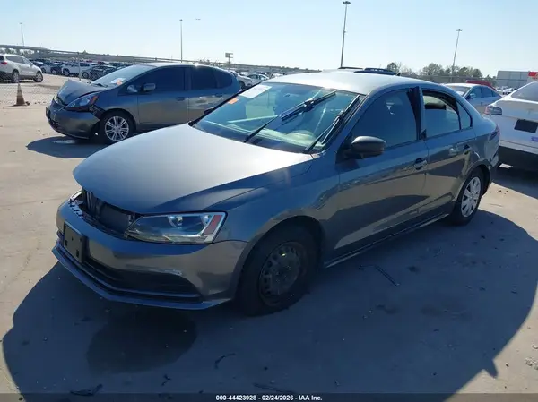 3VW267AJ7GM326325 2016 VOLKSWAGEN JETTA - Image 2