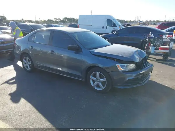 3VW267AJ7GM371247 2016 VOLKSWAGEN JETTA - Image 1
