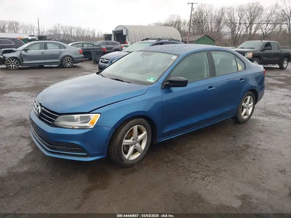3VW267AJ7GM372415 2016 VOLKSWAGEN JETTA - Image 2