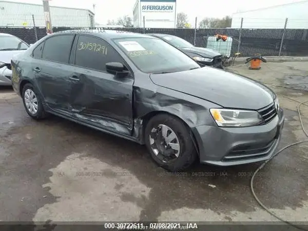 3VW267AJ7GM390770 2016 VOLKSWAGEN JETTA - Image 1
