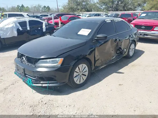 3VW267AJ7GM395385 2016 VOLKSWAGEN JETTA - Image 2