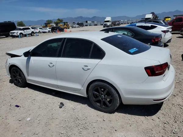 3VW267AJ7GM409866 2016 VOLKSWAGEN JETTA - Image 2
