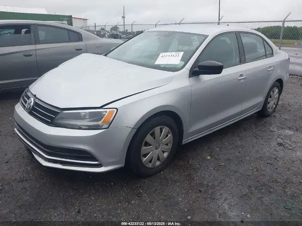3VW267AJ8GM209126 2016 VOLKSWAGEN JETTA - Image 2