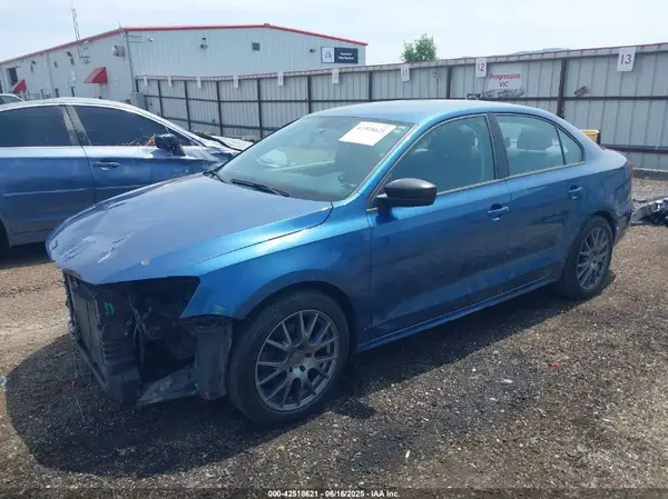 3VW267AJ8GM217680 2016 VOLKSWAGEN JETTA - Image 2