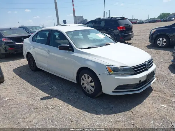 3VW267AJ8GM236939 2016 VOLKSWAGEN JETTA - Image 1