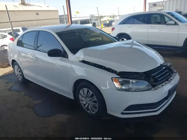 3VW267AJ8GM239243 2016 VOLKSWAGEN JETTA - Image 1