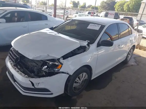 3VW267AJ8GM239243 2016 VOLKSWAGEN JETTA - Image 2