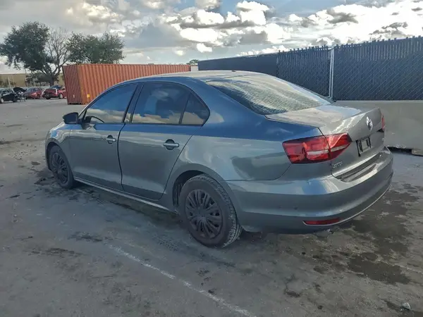 3VW267AJ8GM250713 2016 VOLKSWAGEN JETTA - Image 2