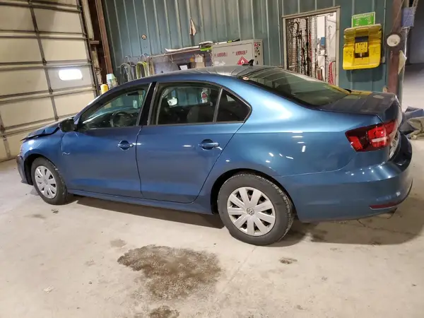 3VW267AJ8GM274395 2016 VOLKSWAGEN JETTA - Image 2