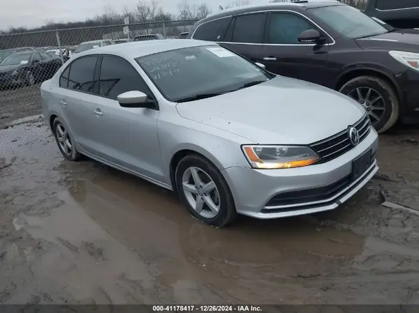 3VW267AJ8GM275563 2016 VOLKSWAGEN JETTA - Image 1