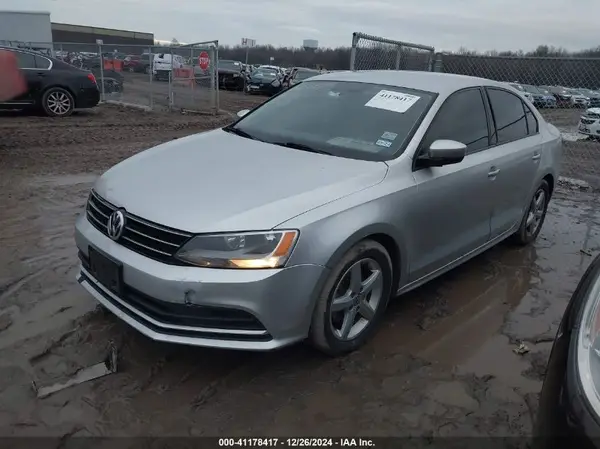 3VW267AJ8GM275563 2016 VOLKSWAGEN JETTA - Image 2