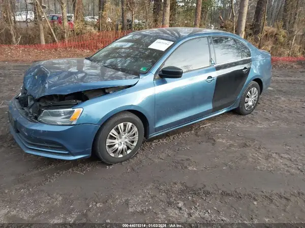 3VW267AJ8GM309033 2016 VOLKSWAGEN JETTA - Image 2