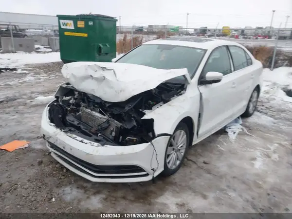 3VW267AJ8GM318850 2016 VOLKSWAGEN JETTA - Image 2