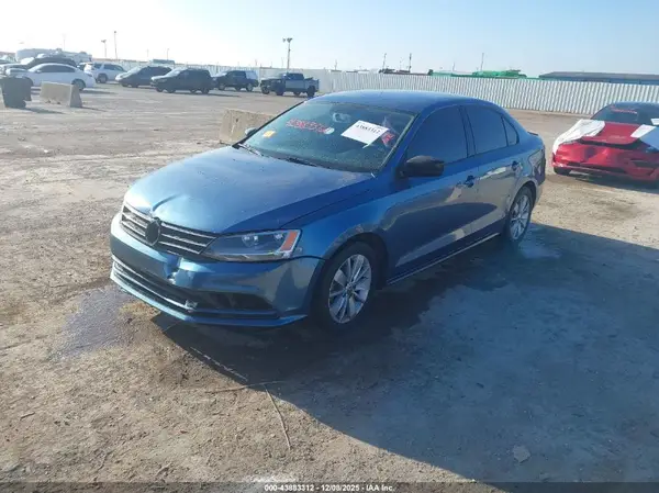 3VW267AJ8GM330755 2016 VOLKSWAGEN JETTA - Image 2