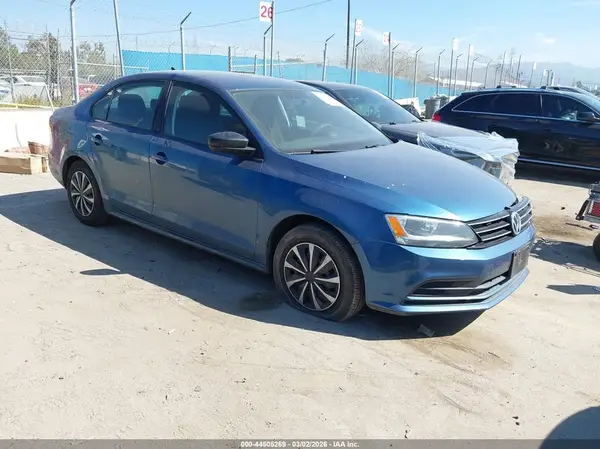 3VW267AJ8GM338788 2016 VOLKSWAGEN JETTA - Image 1
