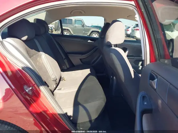 3VW267AJ8GM360970 2016 VOLKSWAGEN JETTA - Image 8