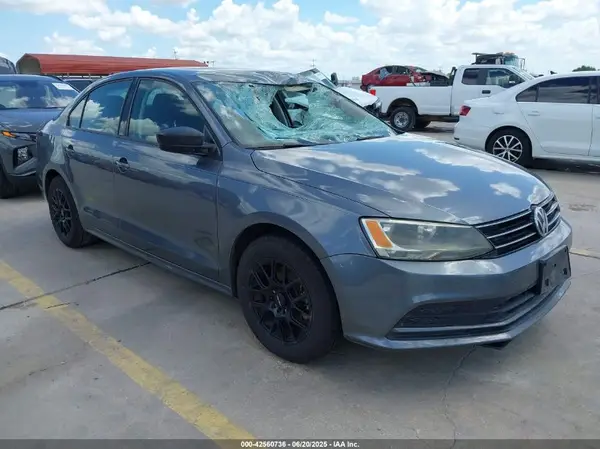 3VW267AJ8GM361908 2016 VOLKSWAGEN JETTA - Image 1