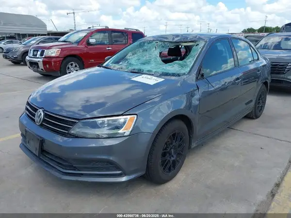 3VW267AJ8GM361908 2016 VOLKSWAGEN JETTA - Image 2