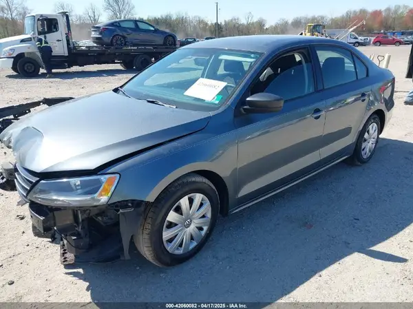 3VW267AJ8GM366591 2016 VOLKSWAGEN JETTA - Image 2