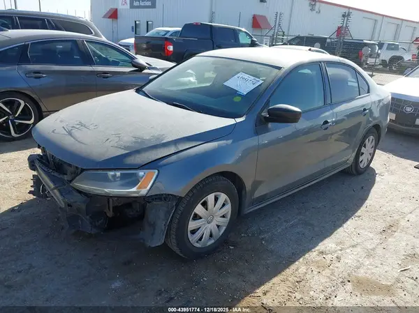 3VW267AJ8GM382953 2016 VOLKSWAGEN JETTA - Image 2