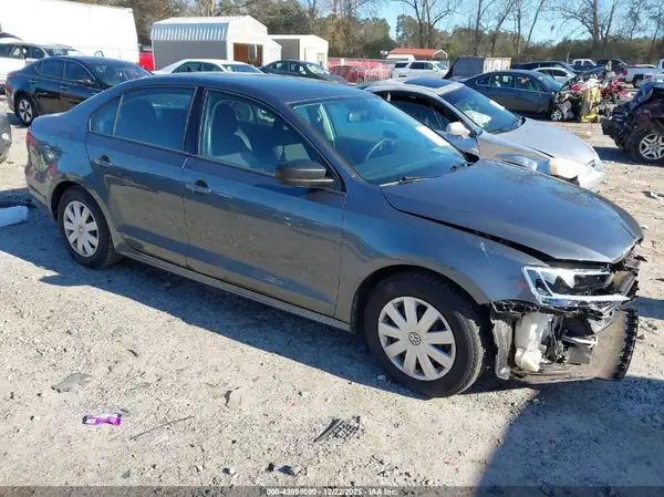 3VW267AJ8GM416924 2016 VOLKSWAGEN JETTA - Image 1