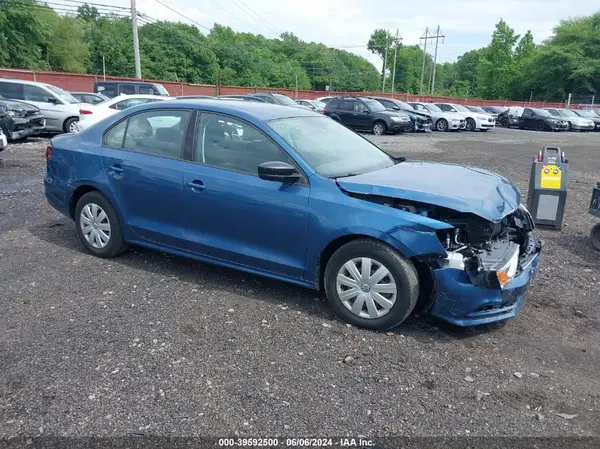 3VW267AJ8GM417183 2016 VOLKSWAGEN JETTA - Image 1