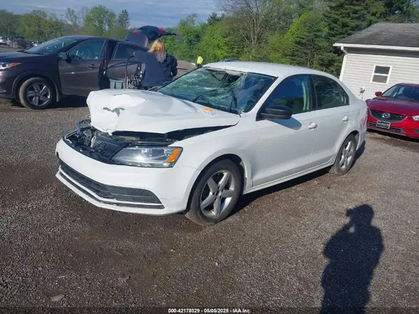 3VW267AJ9GM338895 2016 VOLKSWAGEN JETTA - Image 2