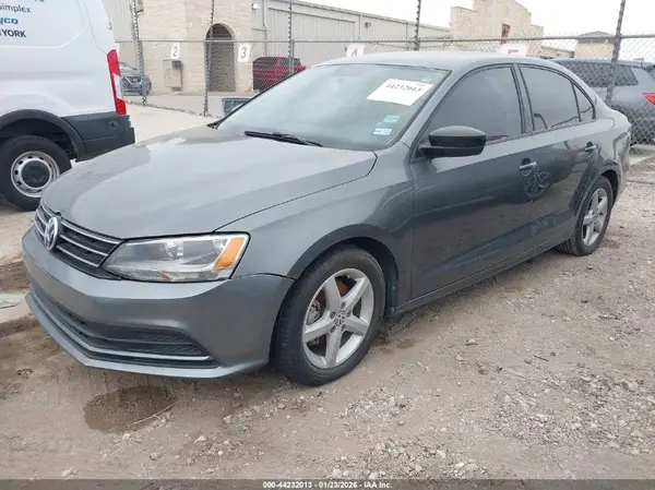 3VW267AJ9GM365806 2016 VOLKSWAGEN JETTA - Image 2