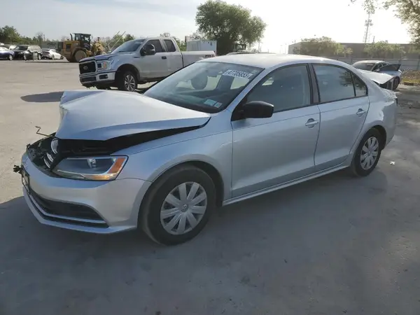 3VW267AJXGM273572 2016 VOLKSWAGEN JETTA - Image 1