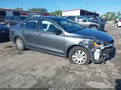 3VW267AJXGM413037 2016 VOLKSWAGEN JETTA