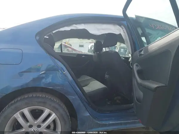 3VW2B7AJ0HM203155 2017 VOLKSWAGEN JETTA - Image 8