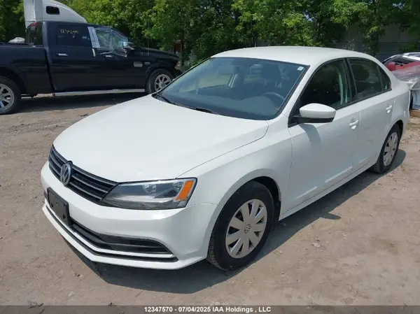 3VW2B7AJ0HM204256 2017 VOLKSWAGEN JETTA - Image 2