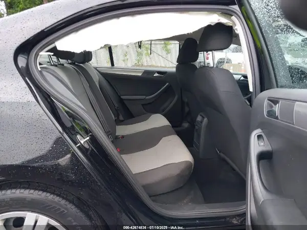 3VW2B7AJ0HM214642 2017 VOLKSWAGEN JETTA - Image 8