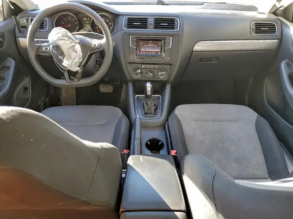 3VW2B7AJ0HM224037 2017 VOLKSWAGEN JETTA - Image 8