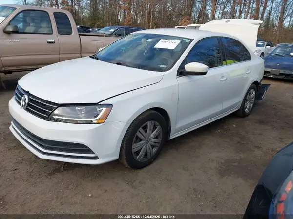3VW2B7AJ0HM231232 2017 VOLKSWAGEN JETTA - Image 2