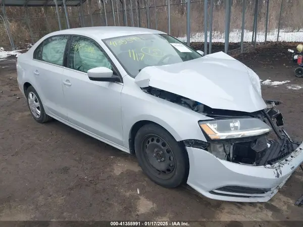 3VW2B7AJ0HM236916 2017 VOLKSWAGEN JETTA - Image 1