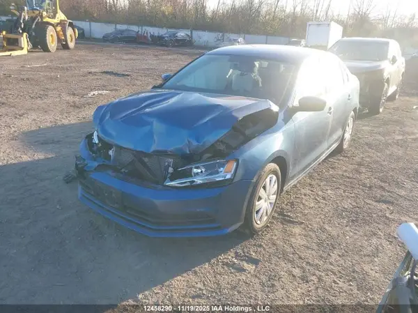 3VW2B7AJ0HM258589 2017 VOLKSWAGEN JETTA - Image 2