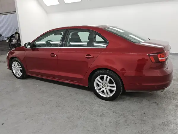 3VW2B7AJ0HM265770 2017 VOLKSWAGEN JETTA - Image 2