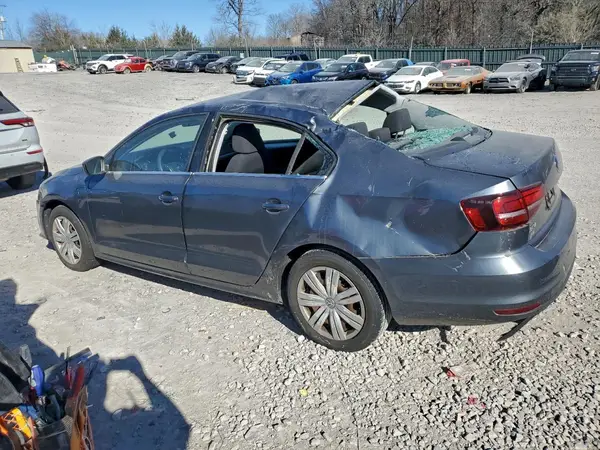 3VW2B7AJ0HM266711 2017 VOLKSWAGEN JETTA - Image 2