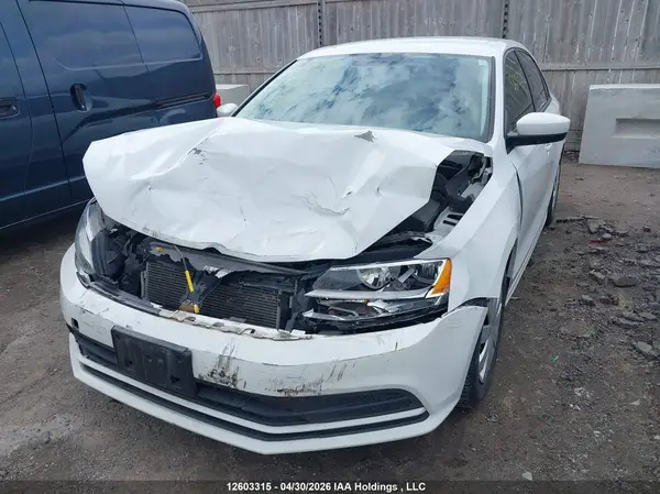 3VW2B7AJ0HM271195 2017 VOLKSWAGEN JETTA - Image 2