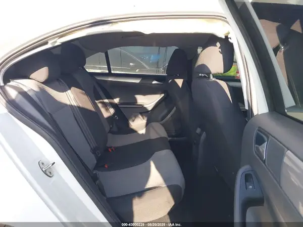3VW2B7AJ0HM276963 2017 VOLKSWAGEN JETTA - Image 8