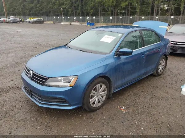 3VW2B7AJ0HM279829 2017 VOLKSWAGEN JETTA - Image 2