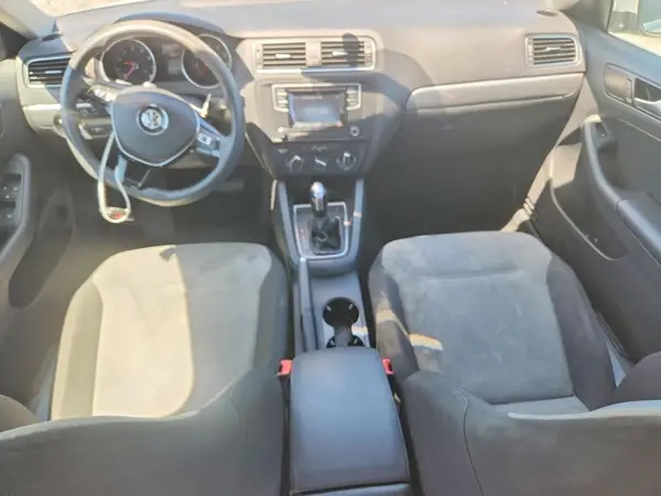 3VW2B7AJ0HM279944 2017 VOLKSWAGEN JETTA - Image 8