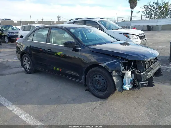 3VW2B7AJ0HM282228 2017 VOLKSWAGEN JETTA - Image 1