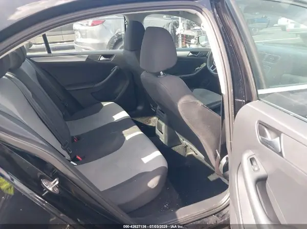 3VW2B7AJ0HM285436 2017 VOLKSWAGEN JETTA - Image 8