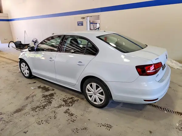 3VW2B7AJ0HM286327 2017 VOLKSWAGEN JETTA - Image 2